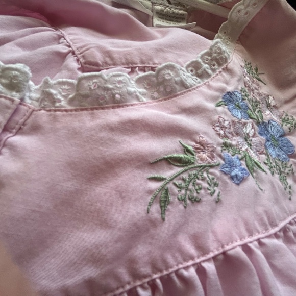 Secret Treasures Pink Xtra Large Embroidered Nightgown - Picture 5 of 6